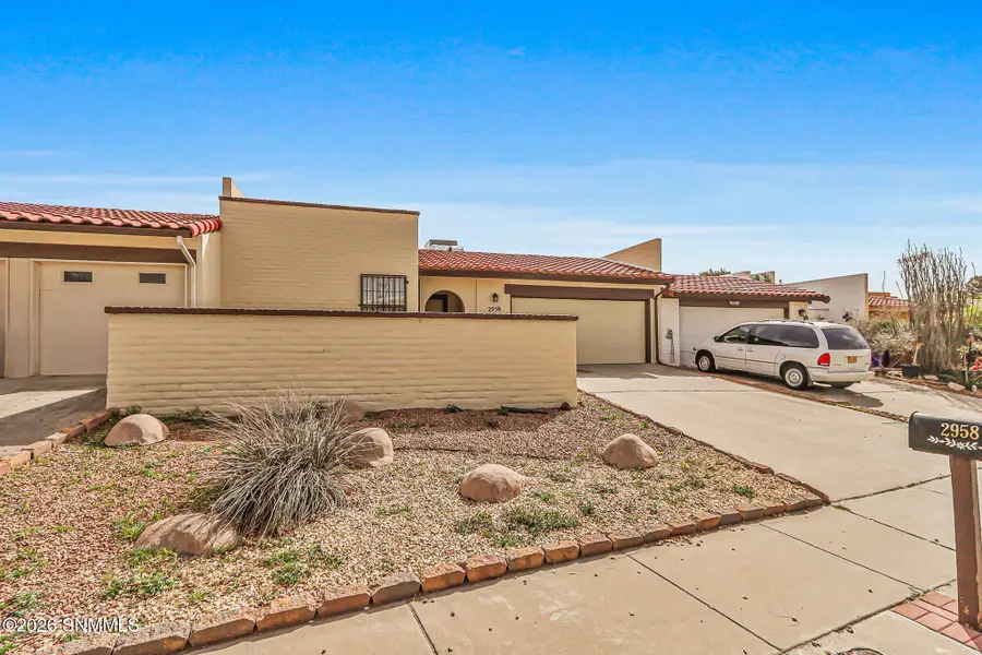 2958 Sundown Road, Las Cruces, NM 88011 - #2
