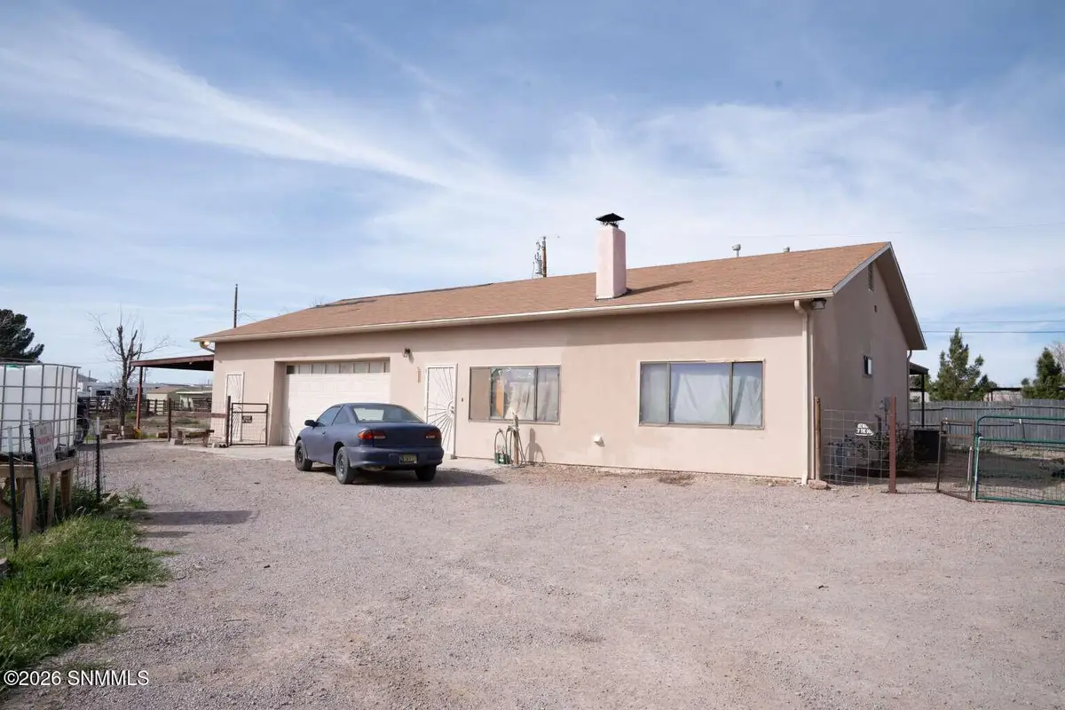 1507 Roadrunner Lane, Las Cruces, NM 88007 - #1