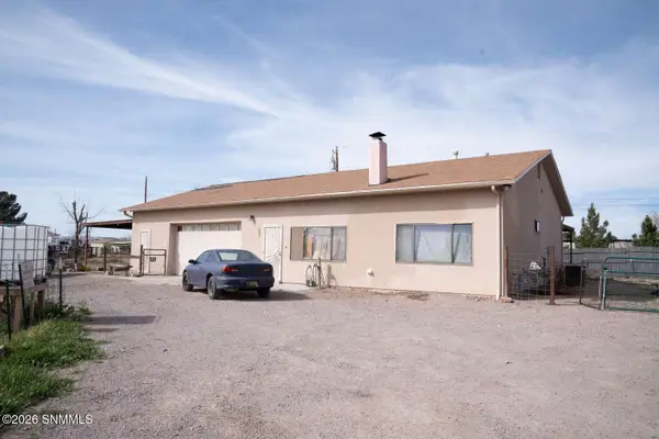 1507 Roadrunner Lane, Las Cruces, NM 88007