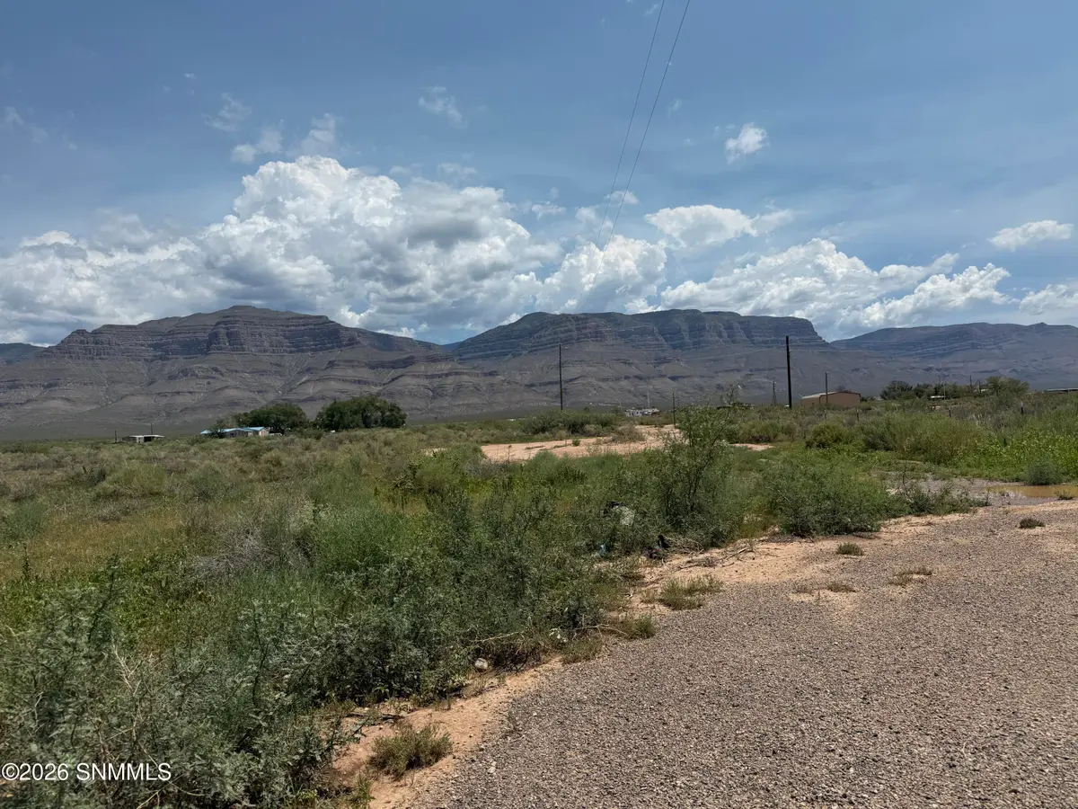48 South Gate Drive, Alamogordo, NM 88310 - #1