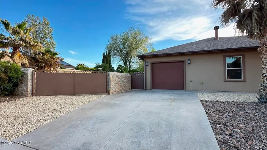 2424 Desert Hills Drive, Alamogordo, NM 88310 - #3