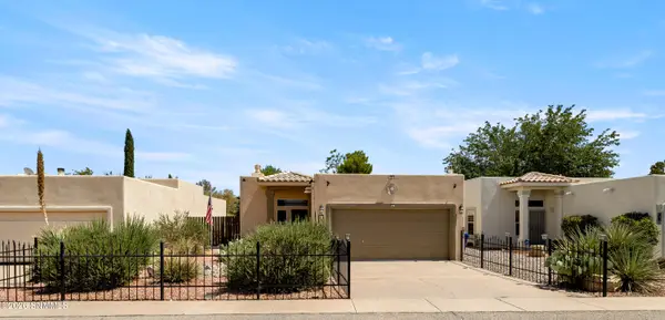891 Chateau Drive, Las Cruces, NM 88005