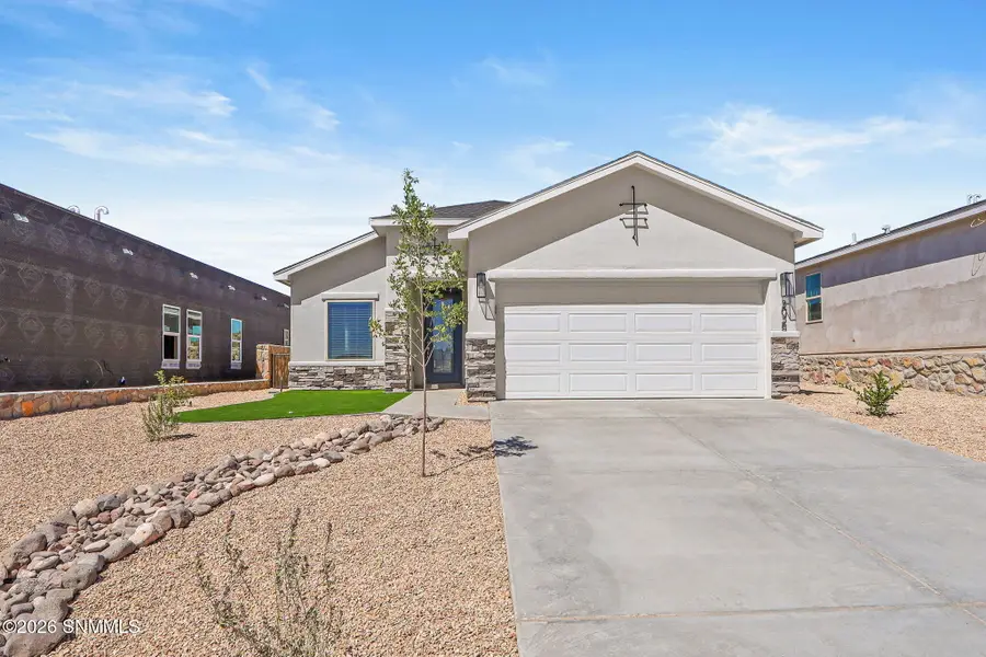 2061 Meteor Street, Las Cruces, NM 88012 - #2