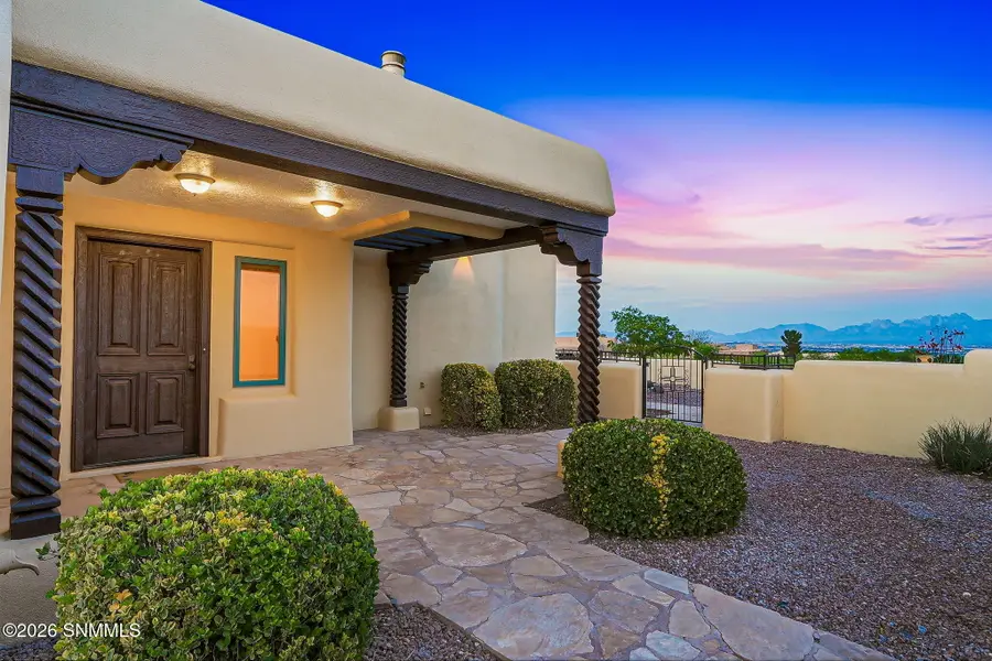 6738 Desert Blossom Road, Las Cruces, NM 88007 - #3