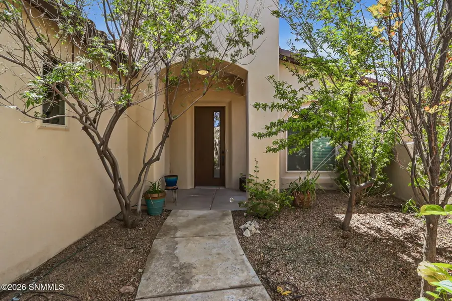 3702 San Clemente Avenue, Las Cruces, NM 88012 - #3