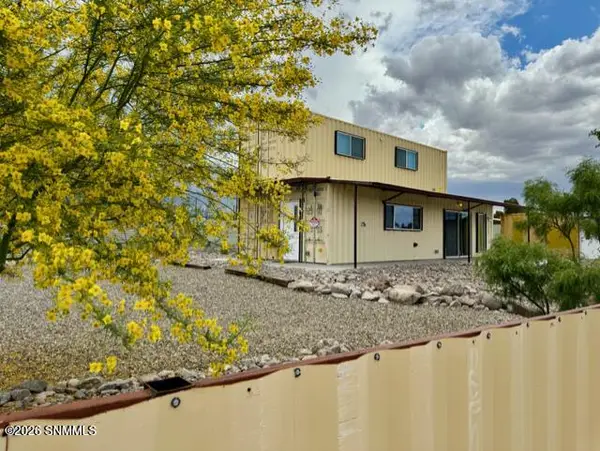 416 Palm Avenue, Las Cruces, NM 88001