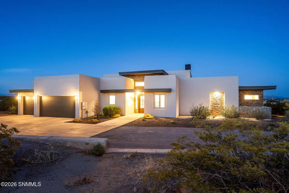 7050 Calle Estancias, Las Cruces, NM 88007 - #1