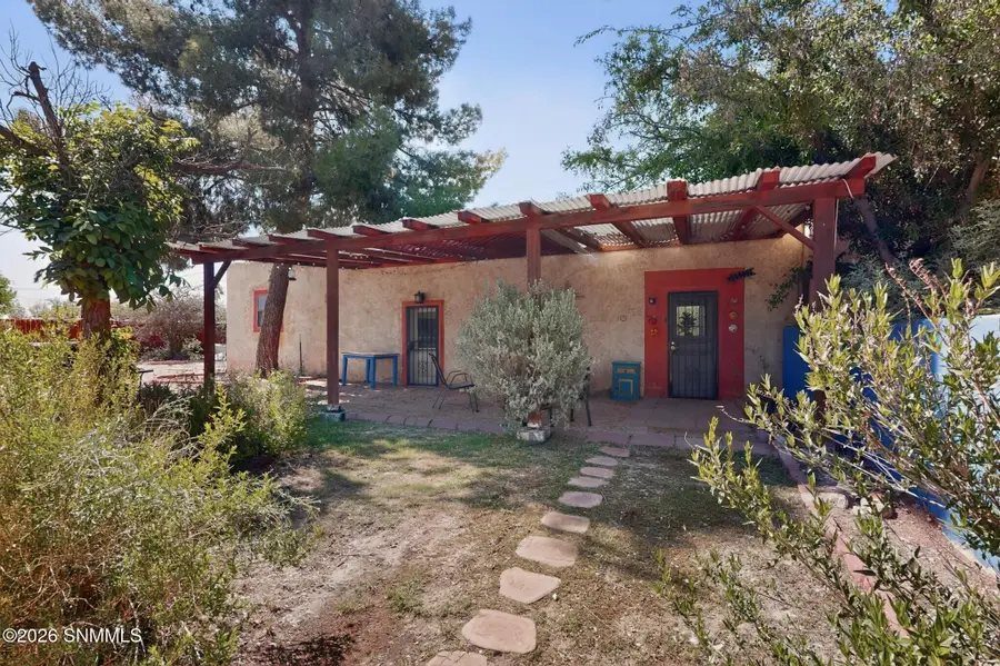 2327 Calle De Santa Ana, Las Cruces, NM 88005 - #2