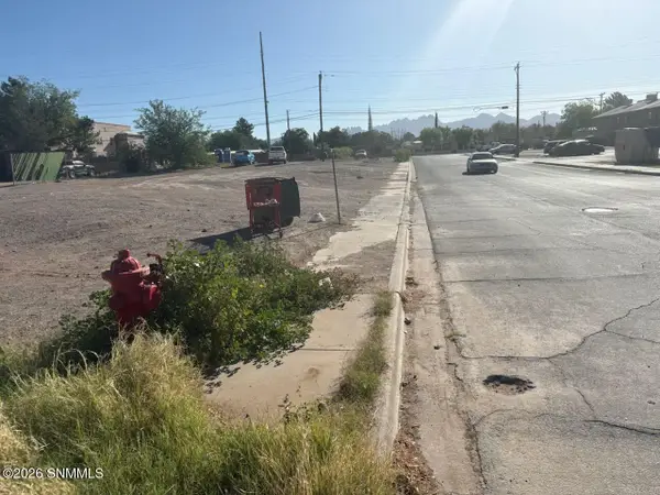 911 Parkview Drive, Las Cruces, NM 88001