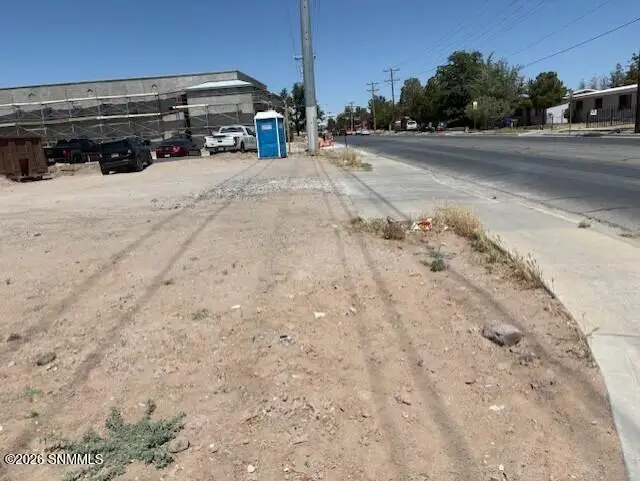 911 Parkview Drive, Las Cruces, NM 88001 - #3