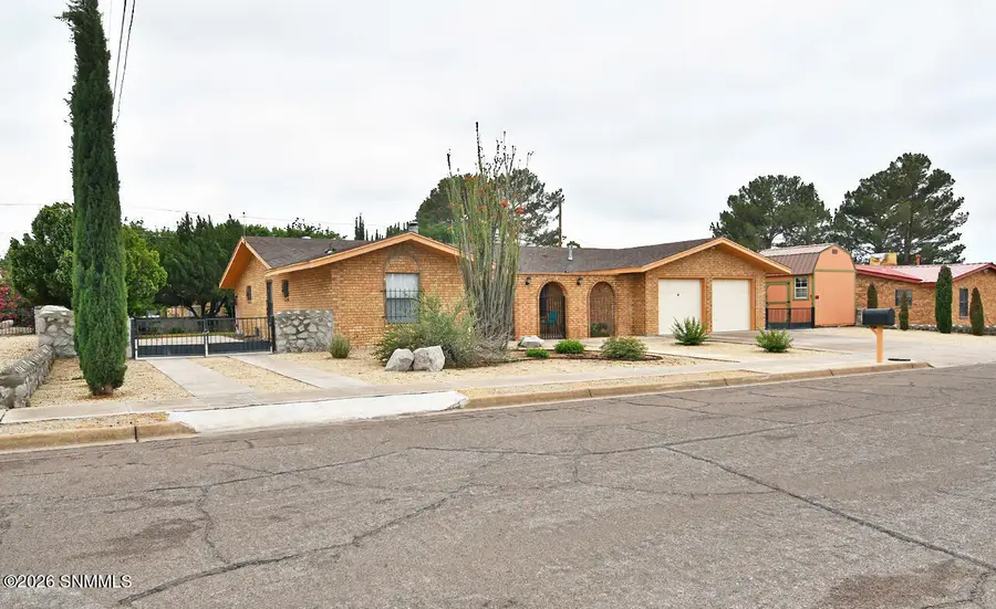 604 Hansen Avenue, Las Cruces, NM 88005 - #3