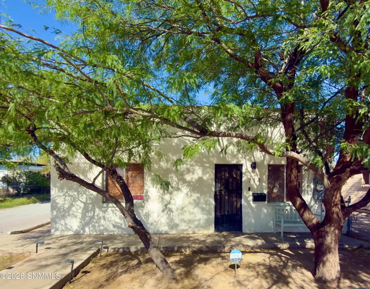714 N San Pedro Street, Las Cruces, NM 88001 - #1
