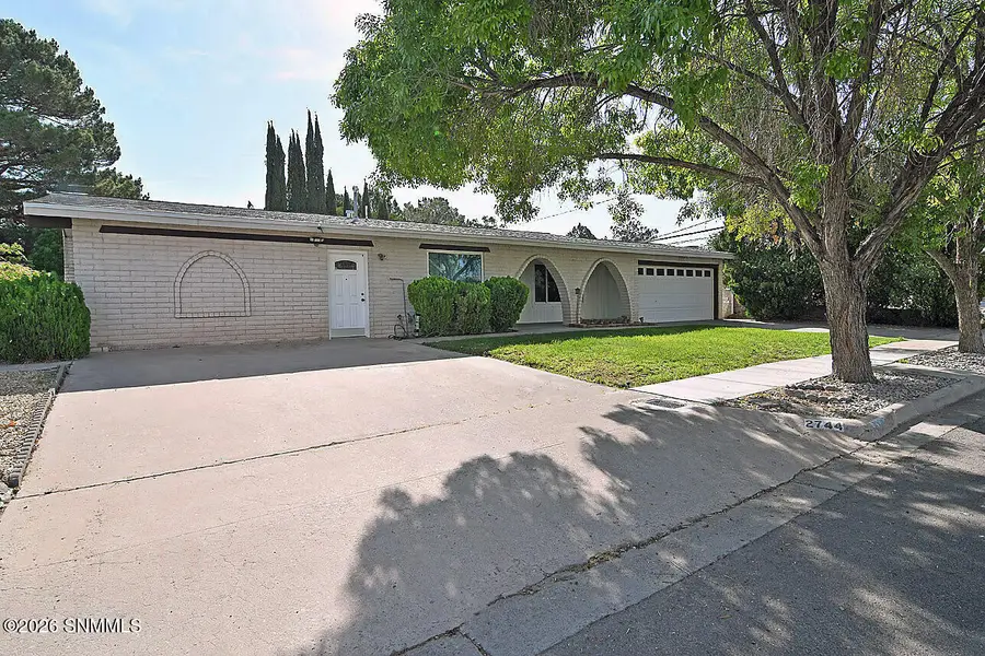 2744 Topley Avenue, Las Cruces, NM 88005 - #2