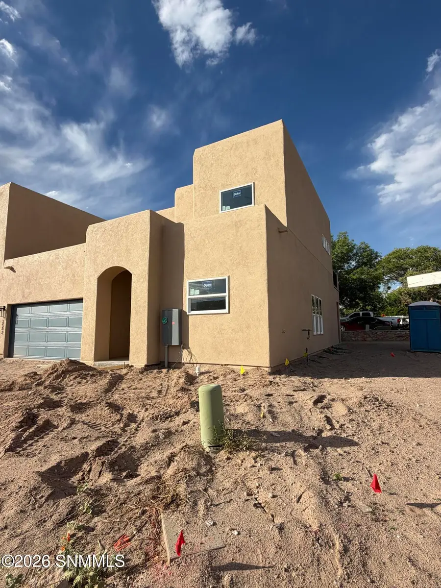 3532 Evy Lane, Las Cruces, NM 88012 - #3