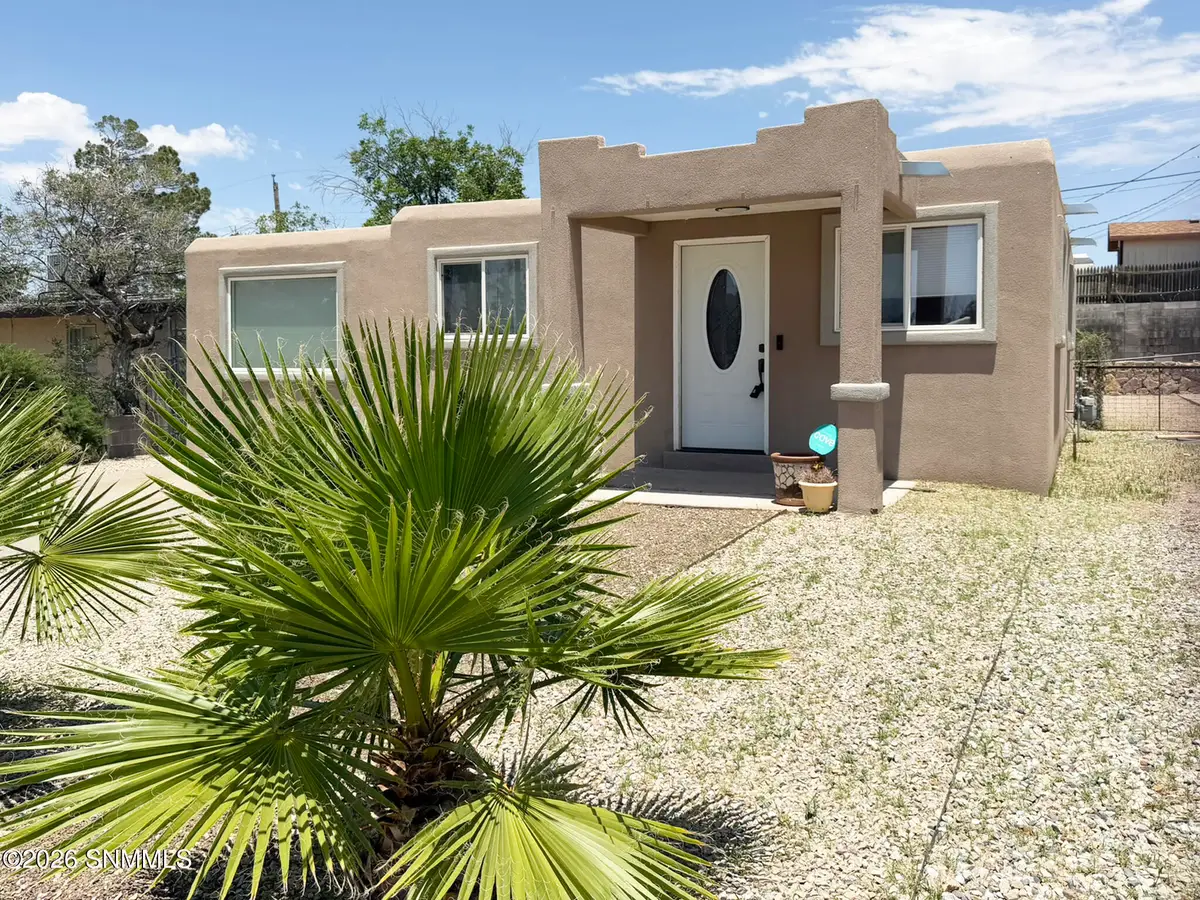 2333 E Idaho Avenue, Las Cruces, NM 88001 - #1