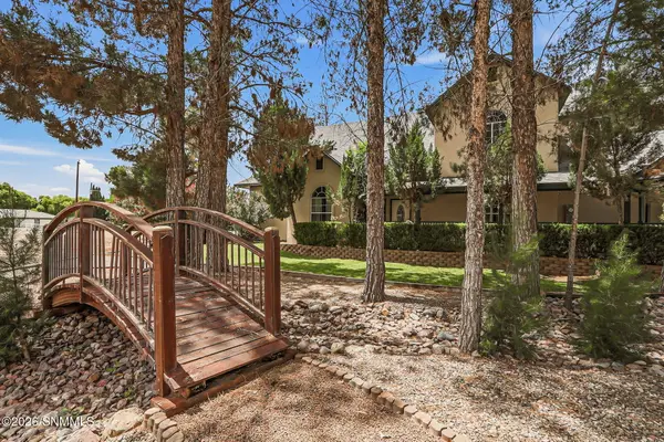 4631 Whispering Pines Court, Las Cruces, NM 88007