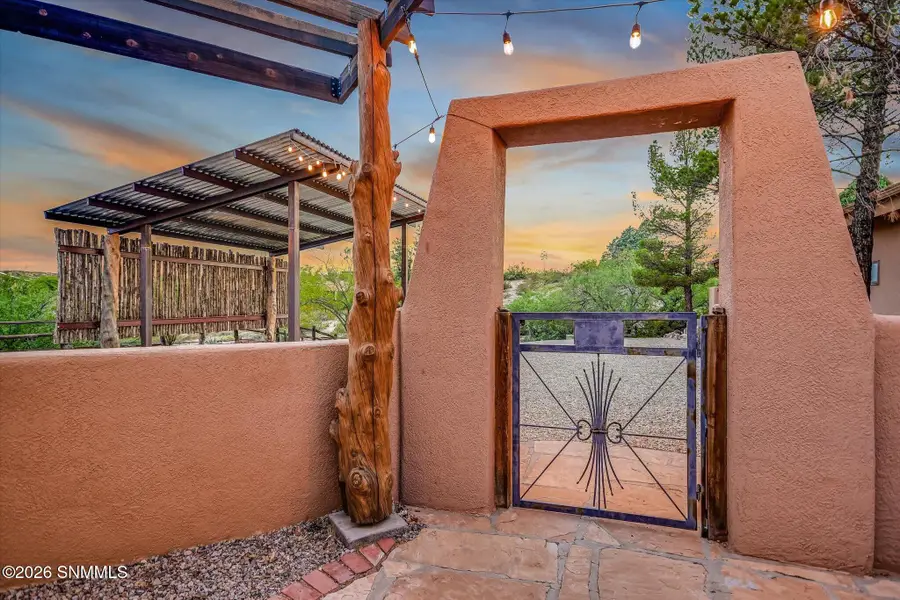 6290 Las Vistas Drive, Las Cruces, NM 88005 - #3