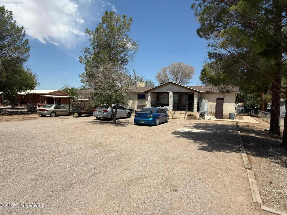 660 King Edward Avenue, Las Cruces, NM 88007 - #1