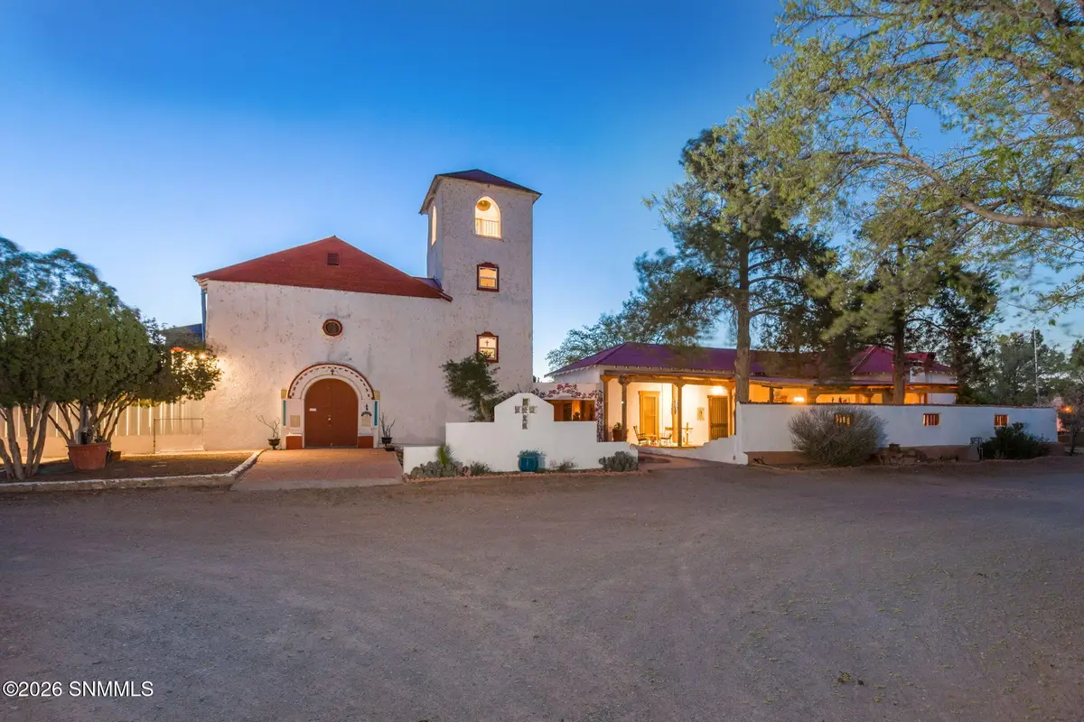 105 N Jose Serna Street, Hatch, NM 87937 - #1