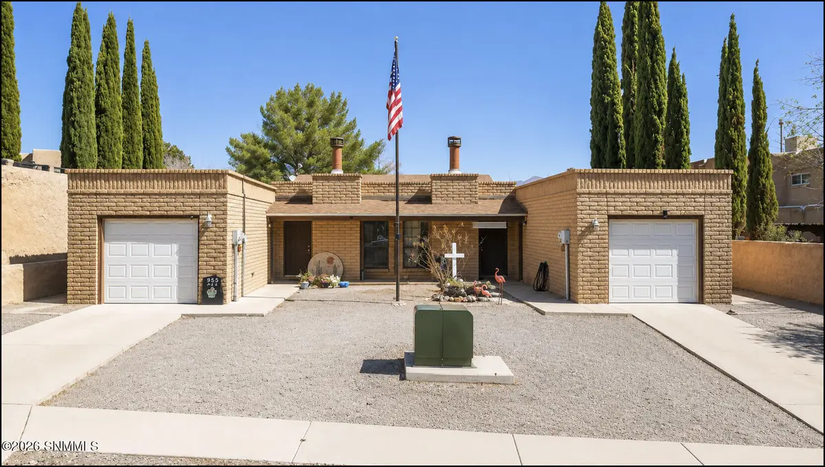 955 Executive Place #APT A, Las Cruces, NM 88011 - #1