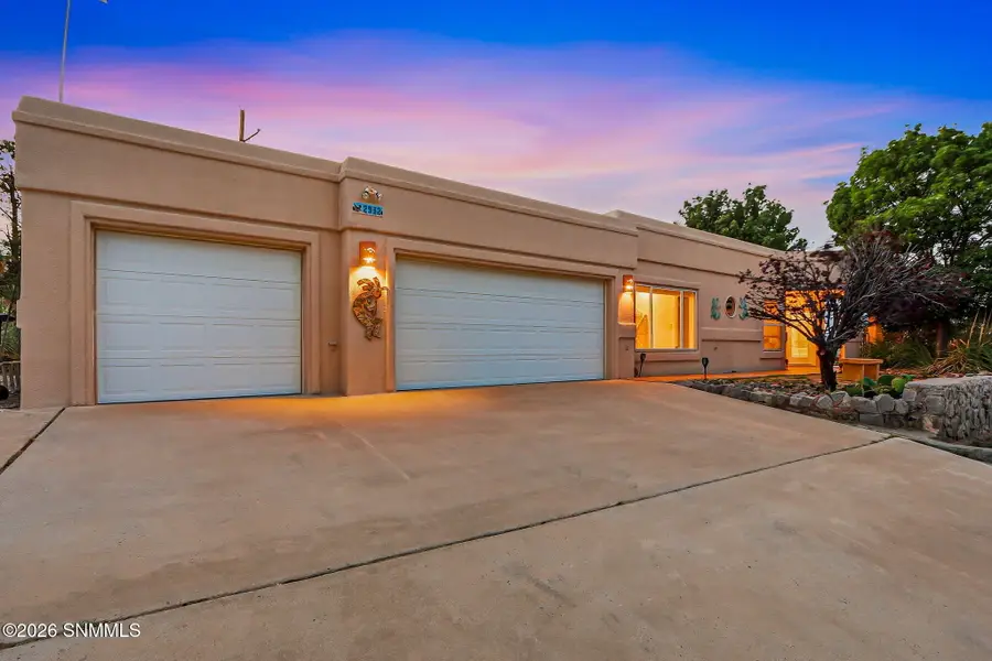 2932 Winter Set Road, Las Cruces, NM 88005 - #2