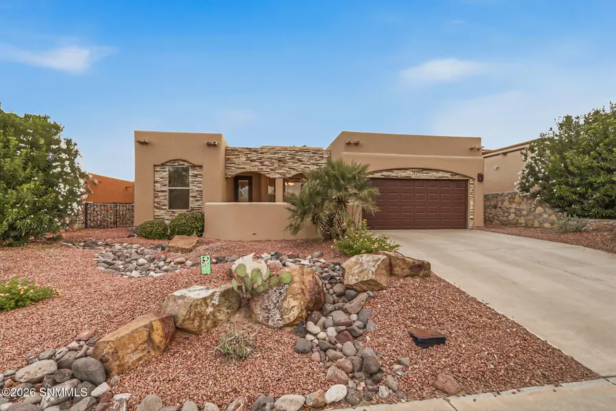 1927 San Fernando, Las Cruces, NM 88011 - #2