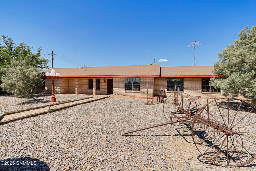 10917 N Valley Drive, Las Cruces, NM 88007 - #2