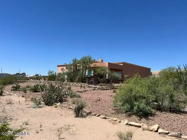 5635 Spanish Pointe Road, Las Cruces, NM 88007
