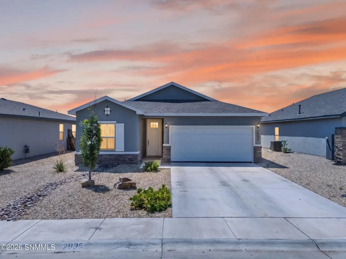 2935 Aragon Avenue, Las Cruces, NM 88007 - #1