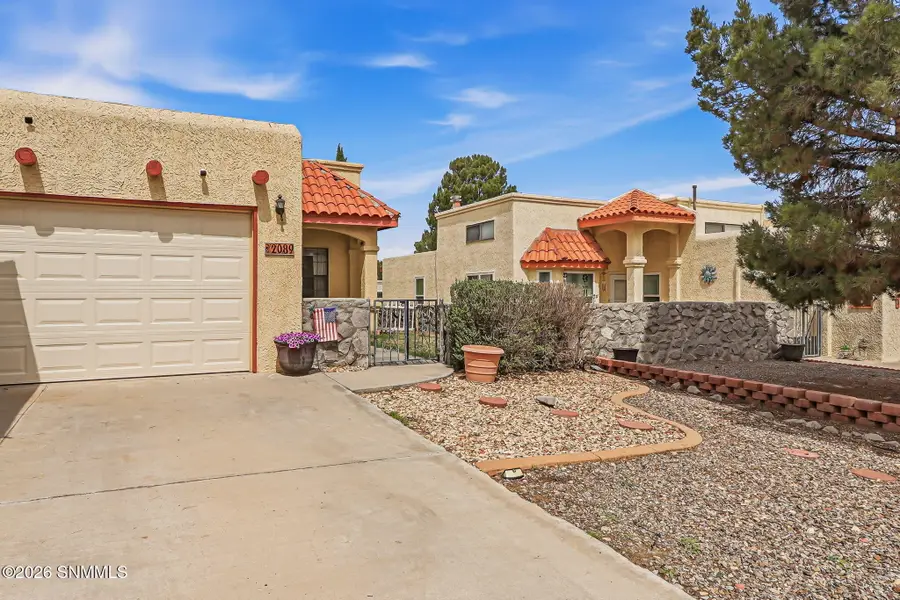 2089 Pine Needle Way, Las Cruces, NM 88012 - #2
