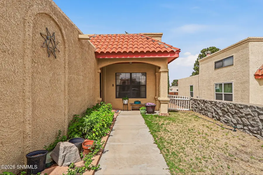 2089 Pine Needle Way, Las Cruces, NM 88012 - #3