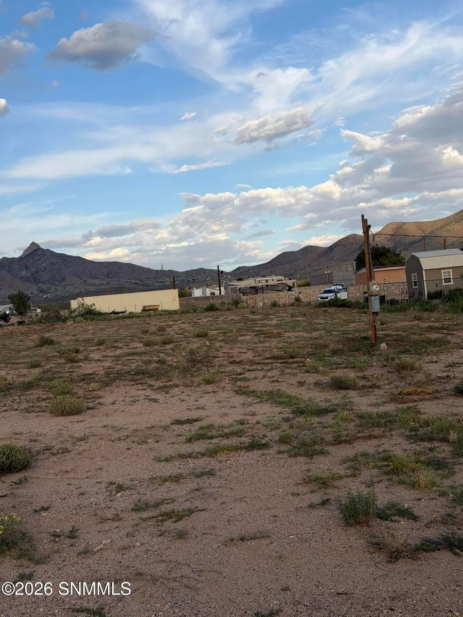 6693 Jack Rabbit Road, Las Cruces, NM 88012 - #2