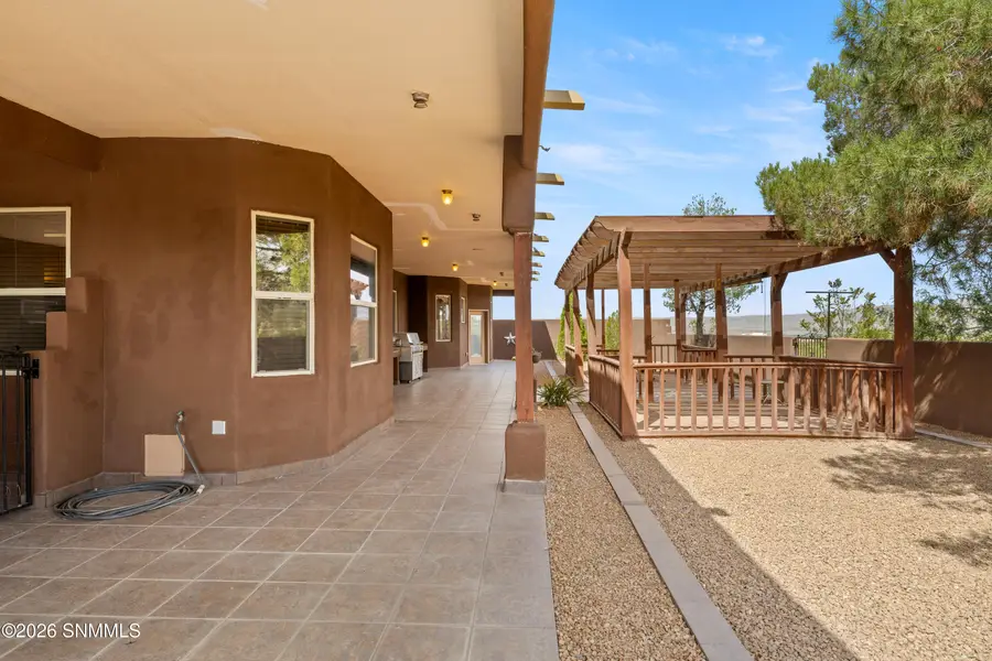2355 Rincon De Amigos, Las Cruces, NM 88012 - #2