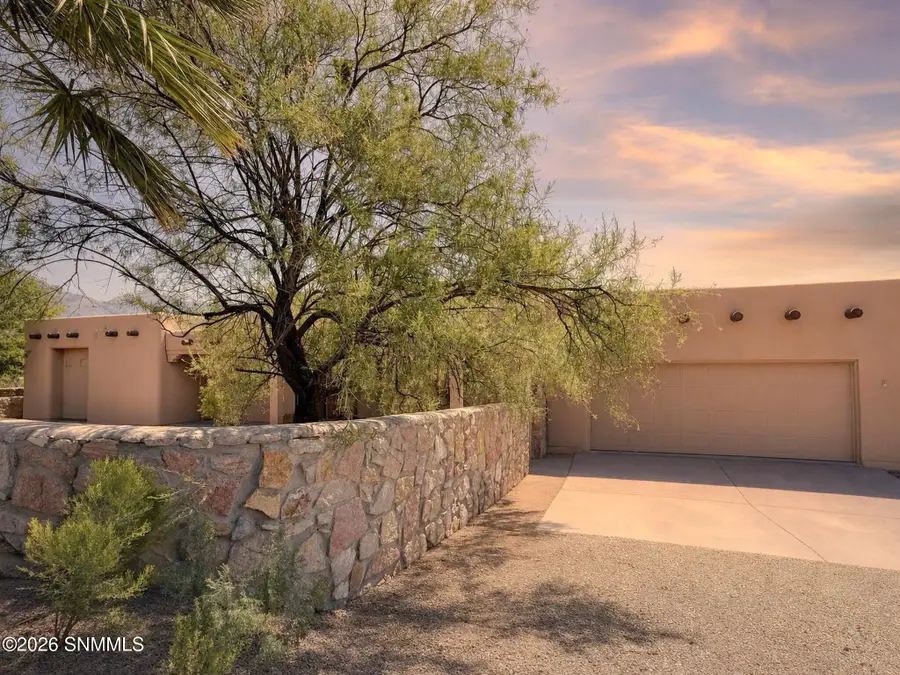8925 Bougainvillea Court, Las Cruces, NM 88011 - #3