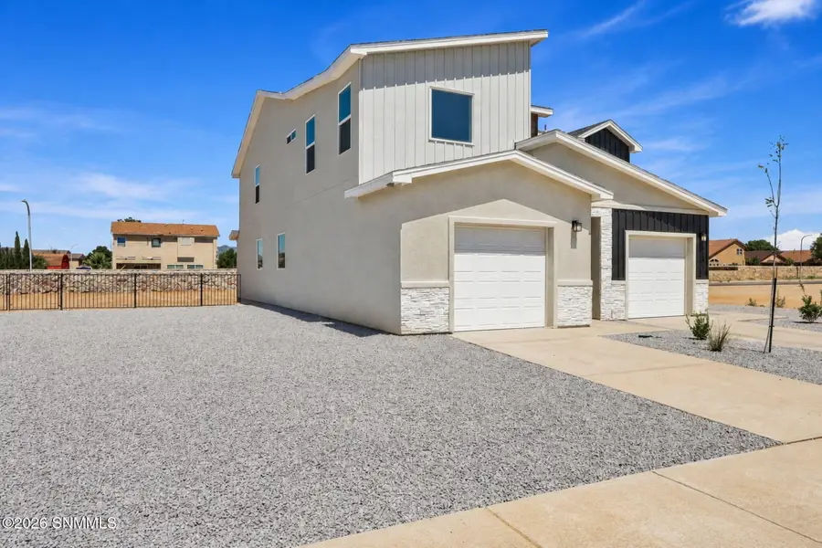 5611 Tierra Hermosa Avenue, Las Cruces, NM 88012 - #2