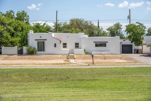 1040 Hess Terrace, Las Cruces, NM 88005