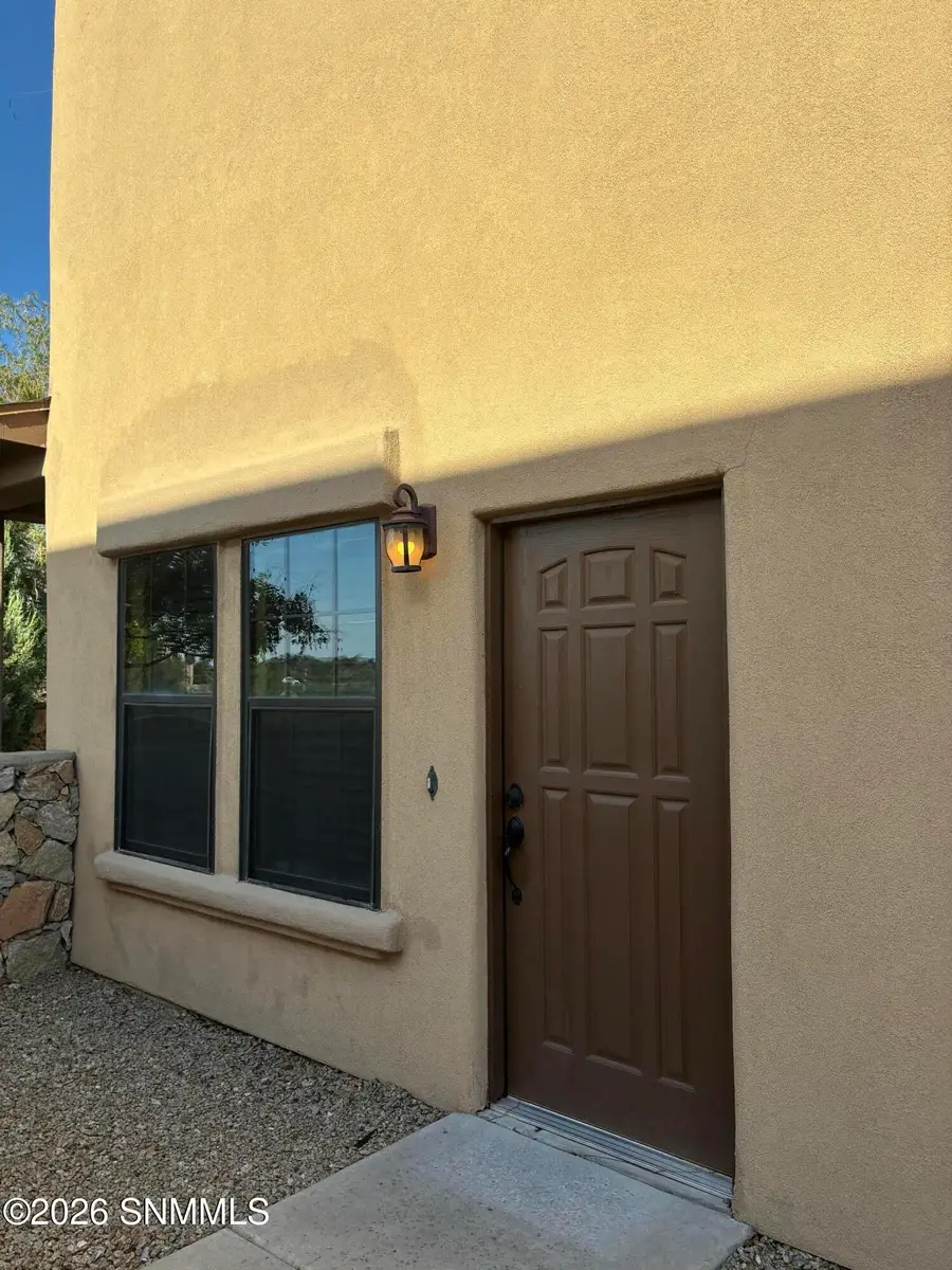 4341 Capistrano Avenue, Las Cruces, NM 88011 - #3