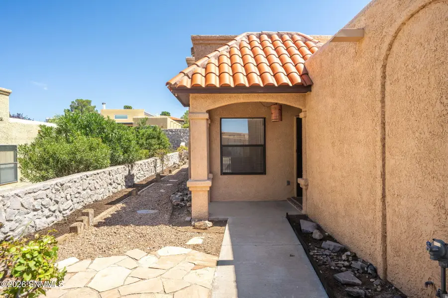 2052 Pinecone Way, Las Cruces, NM 88012 - #3