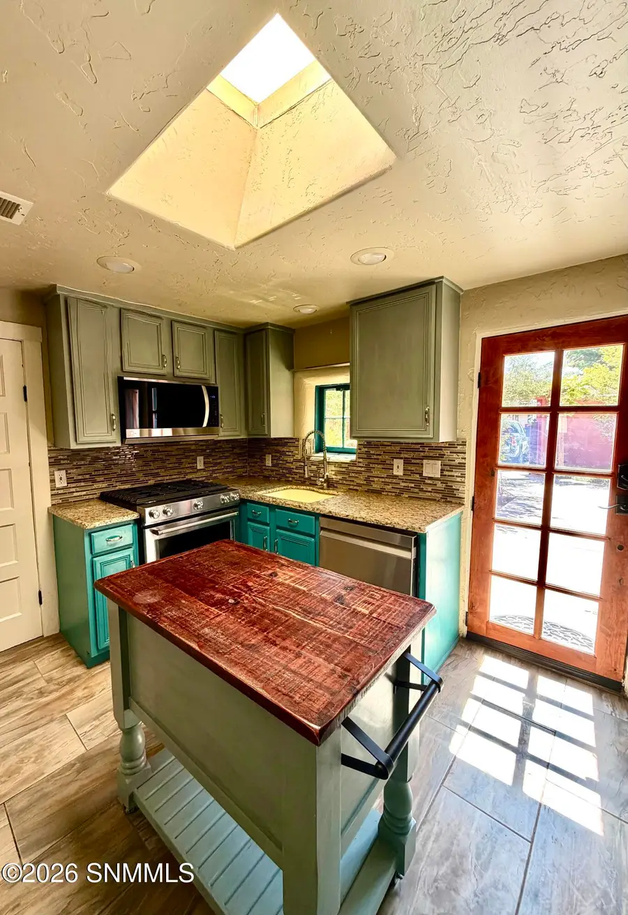 955 S Melendres Street, Las Cruces, NM 88005 - #2