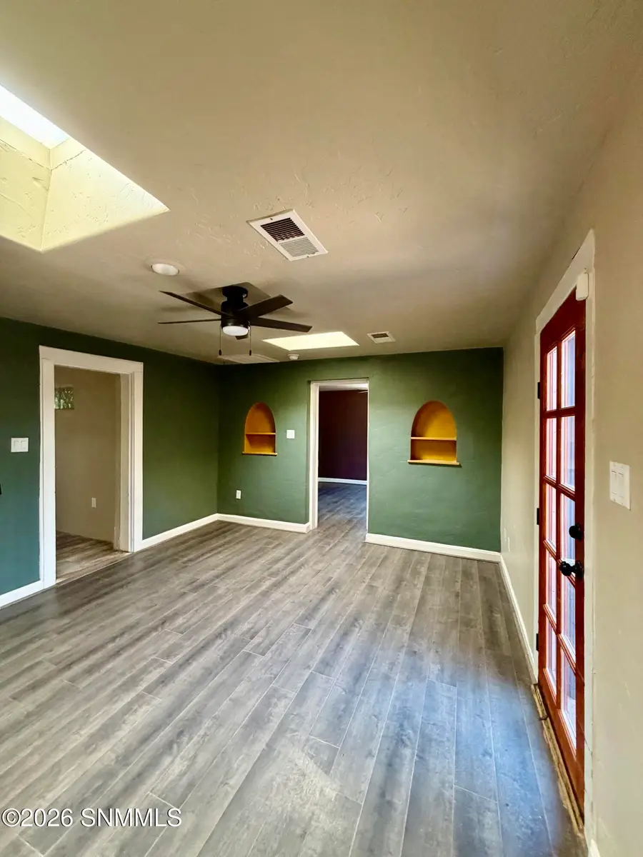 955 S Melendres Street, Las Cruces, NM 88005 - #3