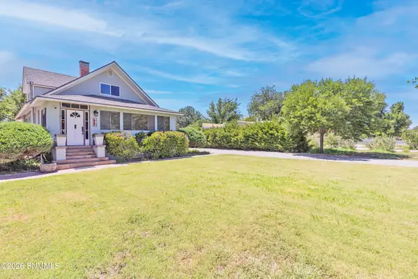 419 W College Avenue, Las Cruces, NM 88005