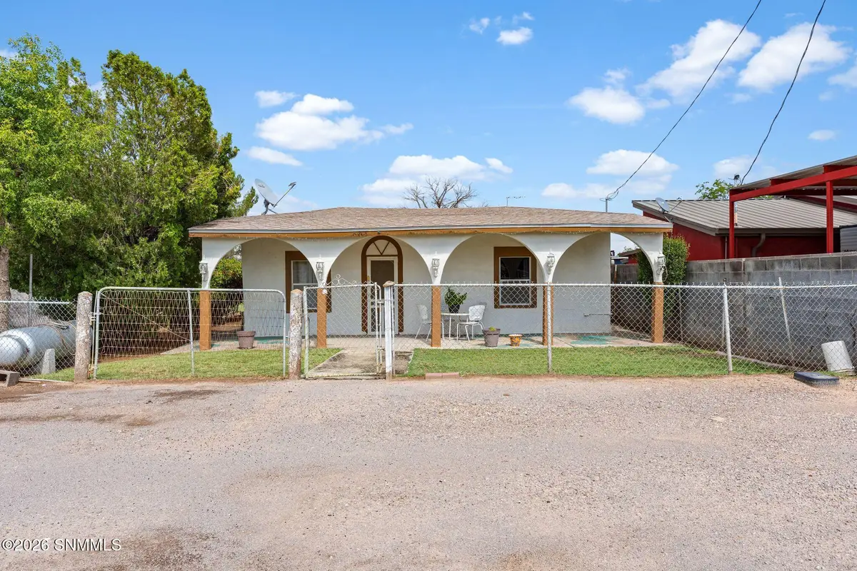 208 Saint Valentine Street, La Mesa, NM 88044 - #1