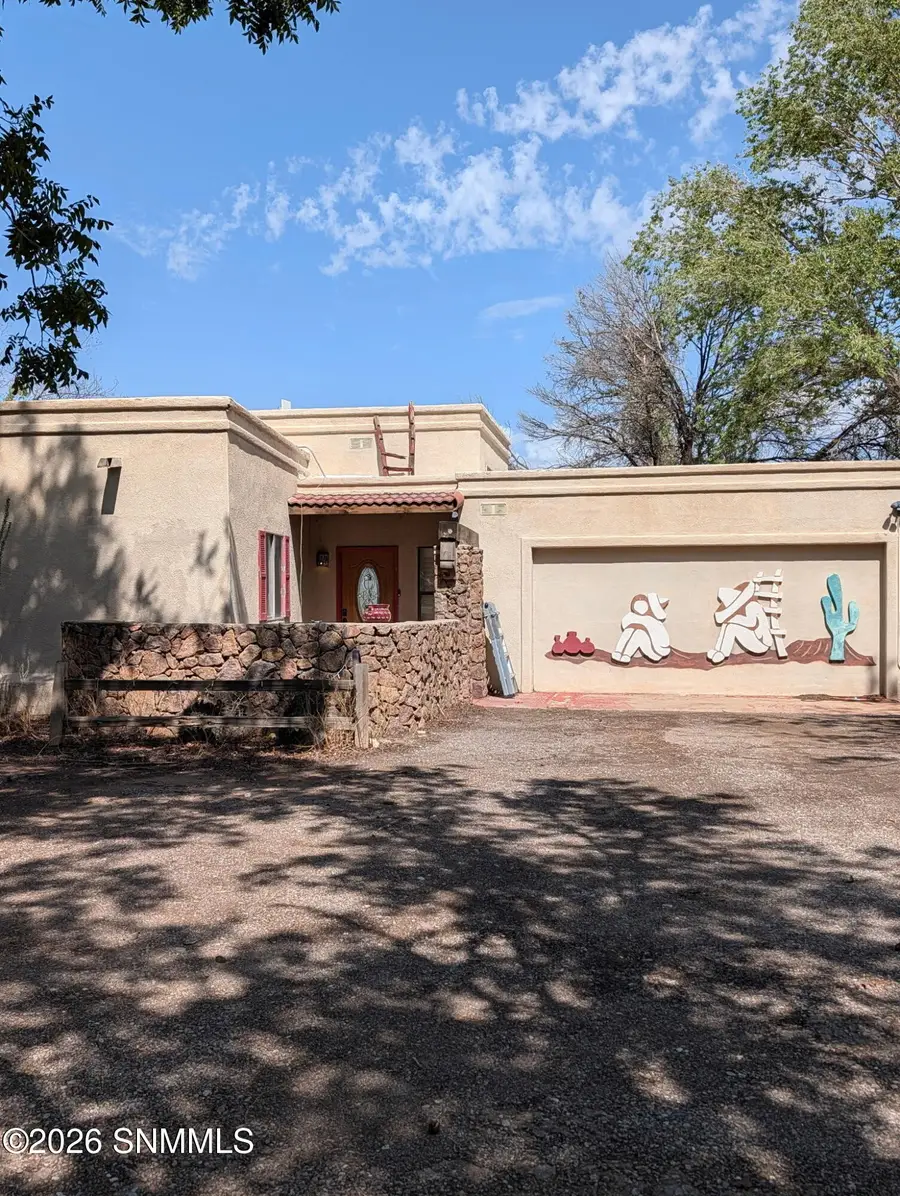 1221 W Canal Road, Hatch, NM 87937 - #2