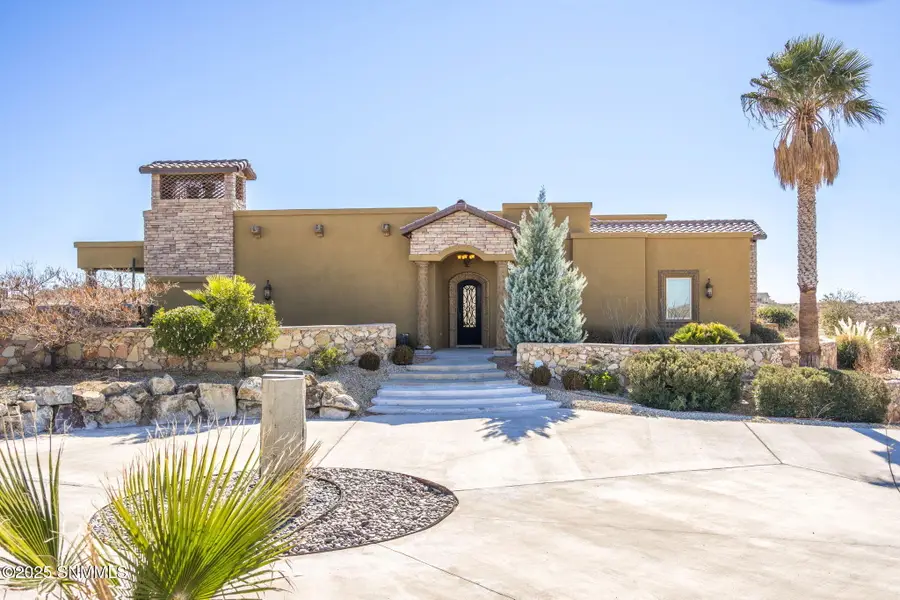6816 Lazo Del Norte, Las Cruces, NM 88011 - #3