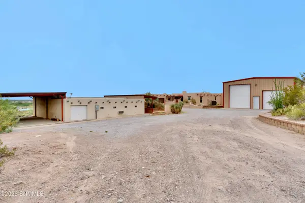 1815 Vista Sierra Court, Las Cruces, NM 88005