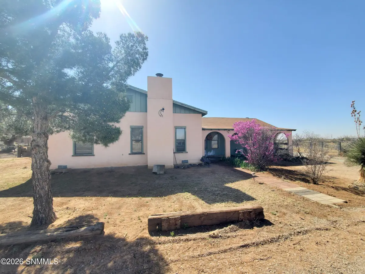 9204 Butterfield Boulevard, Las Cruces, NM 88011 - #1