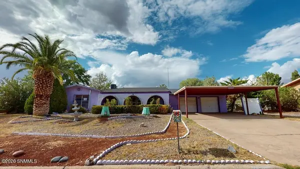 2045 Arlington Avenue, Las Cruces, NM 88001