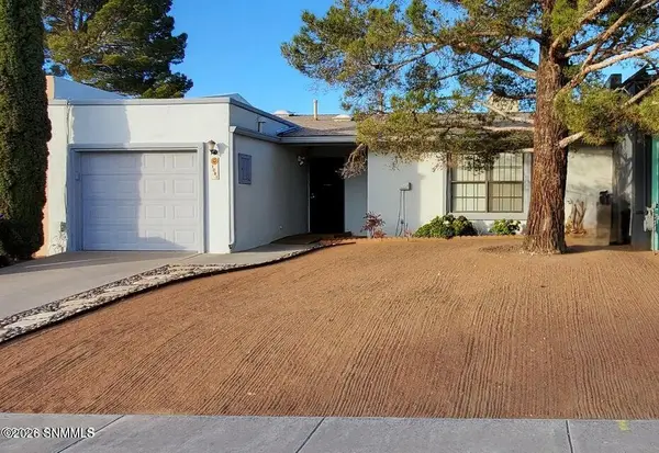 1061 Candeleras Street, Las Cruces, NM 88011