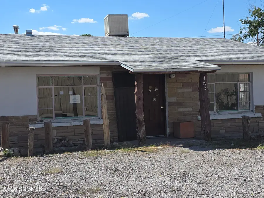 3202 Harrelson Street, Las Cruces, NM 88005 - #2