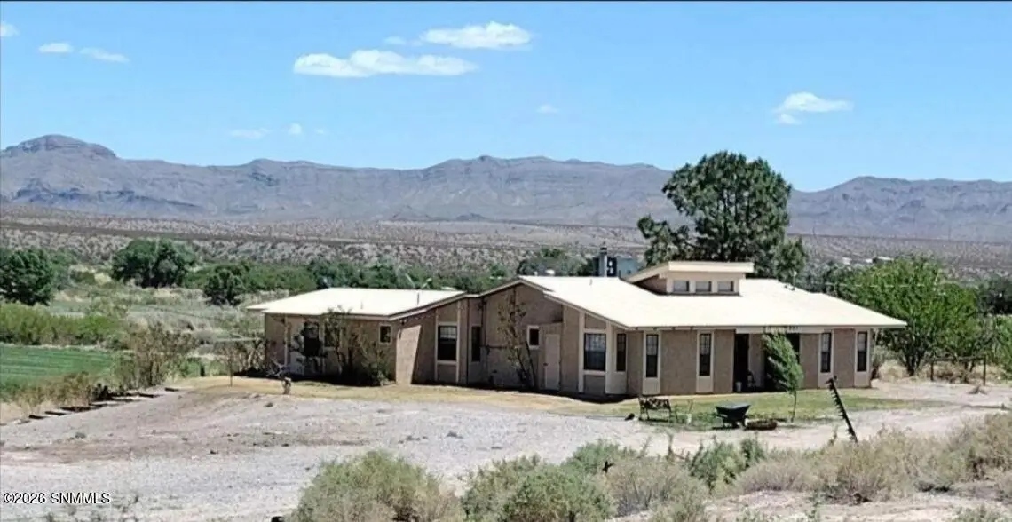 231 Las Palomas Road, Williamsburg, NM 87942 - #1